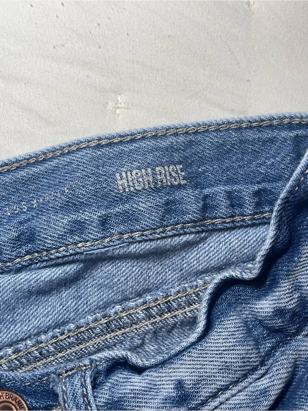 Women's American Original Rewash Wide Leg Jeans
Size 3/26 High Rise Button Fly - Picture 7 of 14